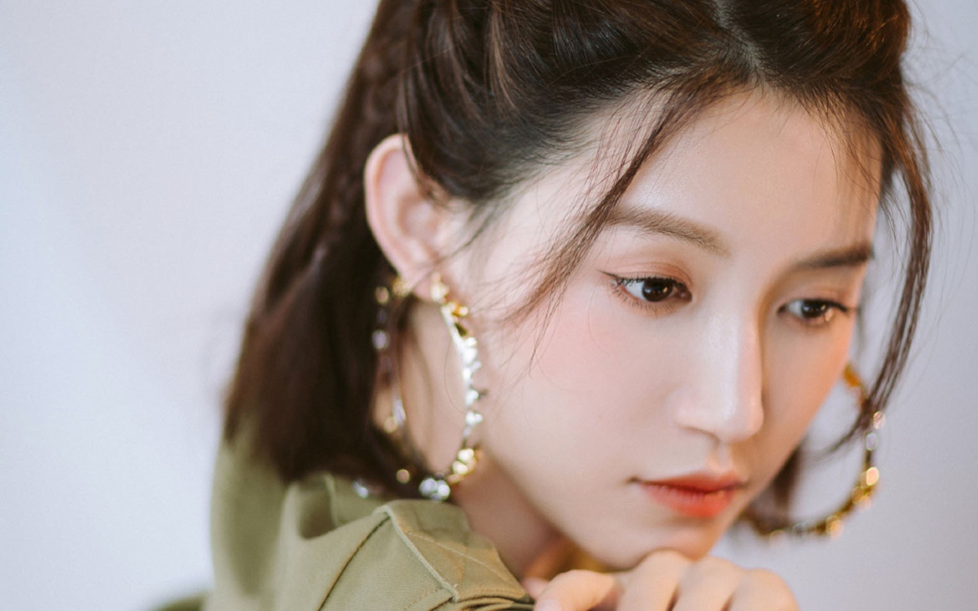 全球篮球烽火点燃:赛场明星璀璨绽放,nba全球篮球