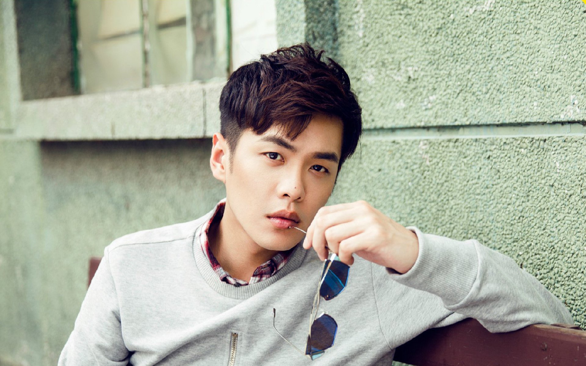 瓦伦西亚补时绝杀 客场淘汰英超球队，瓦伦西亚比赛直播